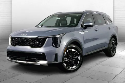 Photos of 2025 Kia Sorento S for sale in Lee's Summit, MO at Cable Dahmer Kia of Lee's Summit