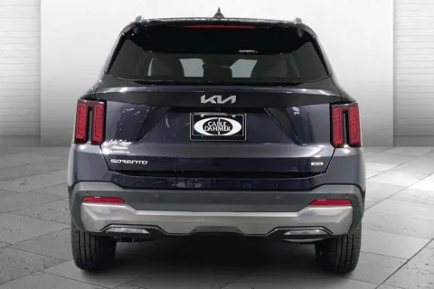 More photos of 2025 Kia Sorento S at Cable Dahmer Kia of Lee's Summit, MO