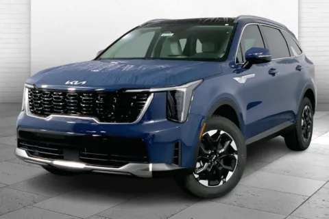 Photos of 2025 Kia Sorento S for sale in Lee's Summit, MO at Cable Dahmer Kia of Lee's Summit