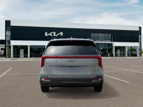 More photos of 2025 Kia Carnival Hybrid SX Prestige at Cable Dahmer Kia of Lee's Summit, MO