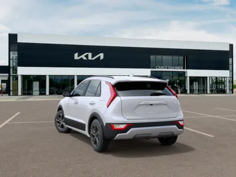 More photos of 2025 Kia Niro EX at Cable Dahmer Kia of Lee's Summit, MO