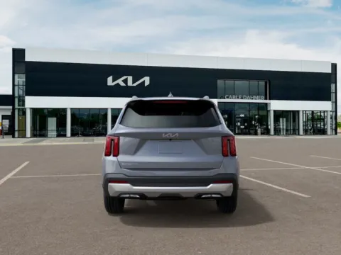 More photos of 2025 Kia Sorento EX at Cable Dahmer Kia of Lee's Summit, MO