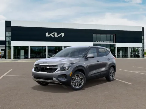 Gray 2025 Kia Seltos LX for sale in Lee's Summit, MO