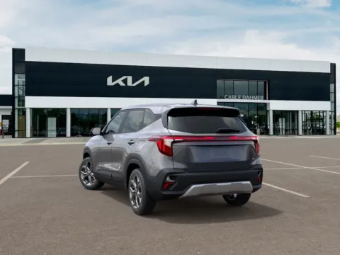 More photos of 2025 Kia Seltos LX at Cable Dahmer Kia of Lee's Summit, MO