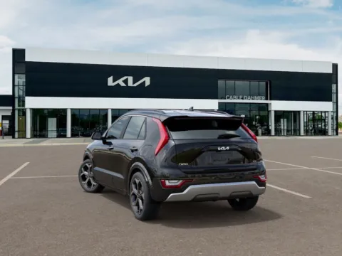 More photos of 2025 Kia Niro SX Touring at Cable Dahmer Kia of Lee's Summit, MO