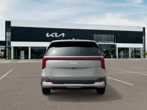 More photos of 2025 Kia Carnival EX at Cable Dahmer Kia of Lee's Summit, MO