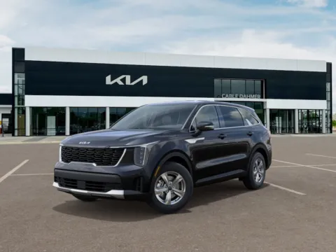 Gray 2025 Kia Sorento LX for sale in Lee's Summit, MO