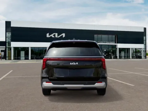 More photos of 2025 Kia Carnival EX at Cable Dahmer Kia of Lee's Summit, MO