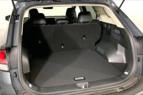 More photos of 2025 Kia Sportage Hybrid EX at Cable Dahmer Kia of Lee's Summit, MO