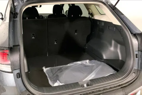 More photos of 2025 Kia Sportage Hybrid LX at Cable Dahmer Kia of Lee's Summit, MO