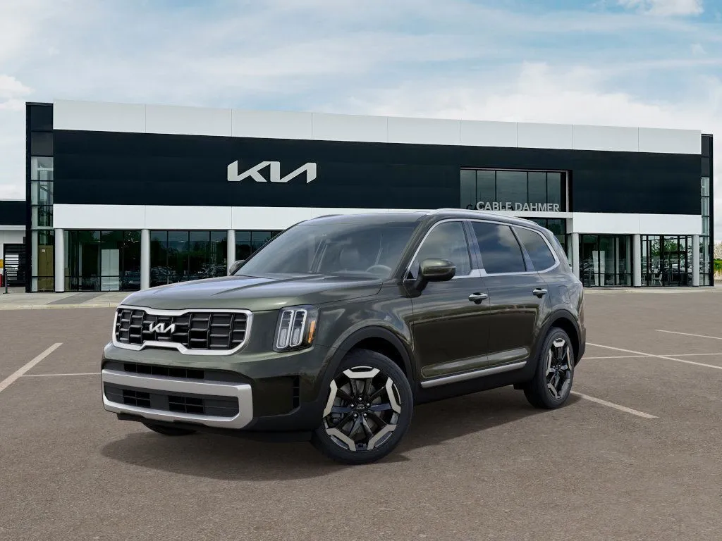 Green 2025 Kia Telluride S for sale in Lee's Summit, MO