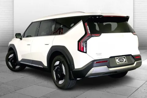 Another view of 2026 KIA EV9 Wind for sale in Lee's Summit, MO at Cable Dahmer Kia of Lee's Summit