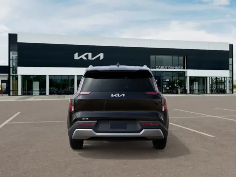 More photos of 2026 Kia EV9 Wind at Cable Dahmer Kia of Lee's Summit, MO
