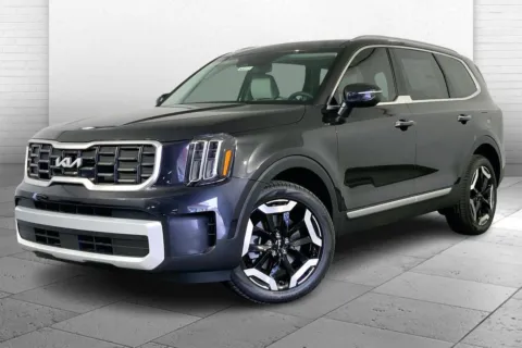 Photos of 2025 Kia Telluride S for sale in Lee's Summit, MO at Cable Dahmer Kia of Lee's Summit