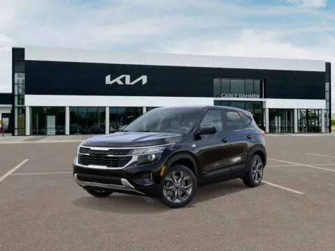 Black 2025 Kia Seltos LX for sale in Lee's Summit, MO