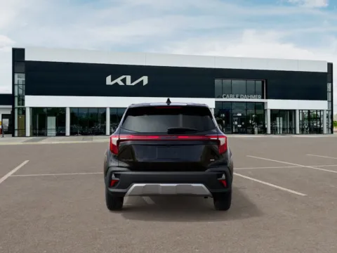 More photos of 2025 Kia Seltos LX at Cable Dahmer Kia of Lee's Summit, MO