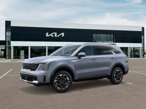 Another view of 2025 Kia Sorento S for sale in Lee's Summit, MO at Cable Dahmer Kia of Lee's Summit