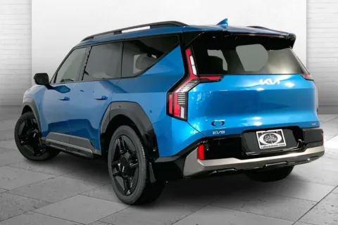 Another view of 2026 KIA EV9 GT-Line for sale in Lee's Summit, MO at Cable Dahmer Kia of Lee's Summit