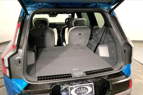 More photos of 2026 KIA EV9 GT-Line at Cable Dahmer Kia of Lee's Summit, MO