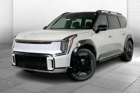 Photos of 2026 KIA EV9 GT-Line for sale in Lee's Summit, MO at Cable Dahmer Kia of Lee's Summit