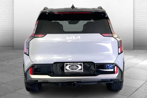 More photos of 2026 KIA EV9 GT-Line at Cable Dahmer Kia of Lee's Summit, MO
