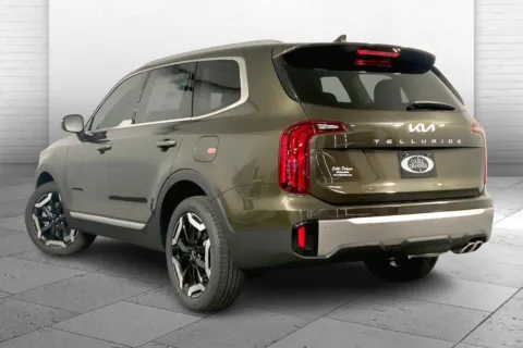 Another view of 2025 Kia Telluride S for sale in Lee's Summit, MO at Cable Dahmer Kia of Lee's Summit