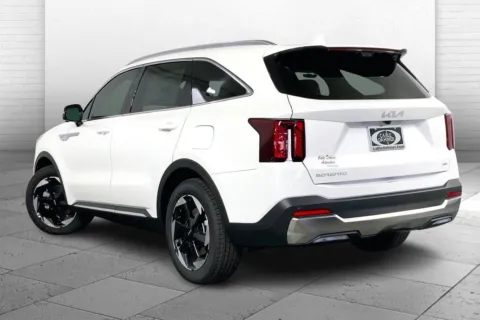 Another view of 2025 Kia Sorento Hybrid SX Prestige for sale in Lee's Summit, MO at Cable Dahmer Kia of Lee's Summit