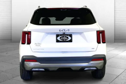 More photos of 2025 Kia Sorento Hybrid SX Prestige at Cable Dahmer Kia of Lee's Summit, MO