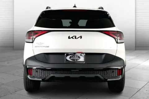More photos of 2025 Kia Sportage Plug-In Hybrid X-Line Prestige at Cable Dahmer Kia of Lee's Summit, MO