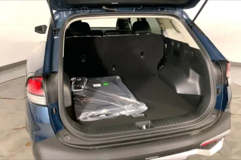 More photos of 2025 Kia Sportage Hybrid EX at Cable Dahmer Kia of Lee's Summit, MO