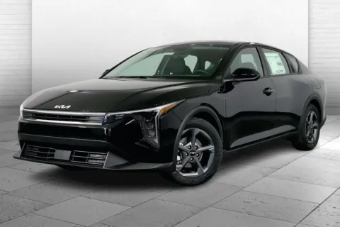 Photos of 2025 Kia K4 LXS for sale in Lee's Summit, MO at Cable Dahmer Kia of Lee's Summit