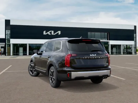 More photos of 2025 Kia Telluride S at Cable Dahmer Kia of Lee's Summit, MO