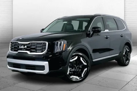 Photos of 2025 Kia Telluride S for sale in Lee's Summit, MO at Cable Dahmer Kia of Lee's Summit