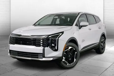 Photos of 2026 Kia Sportage Hybrid S for sale in Lee's Summit, MO at Cable Dahmer Kia of Lee's Summit