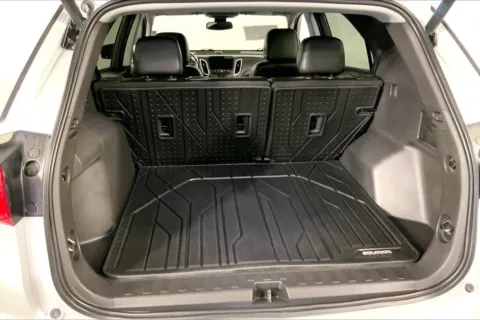 More photos of 2021 Chevrolet Equinox Premier at Cable Dahmer Kia of Lee's Summit, MO