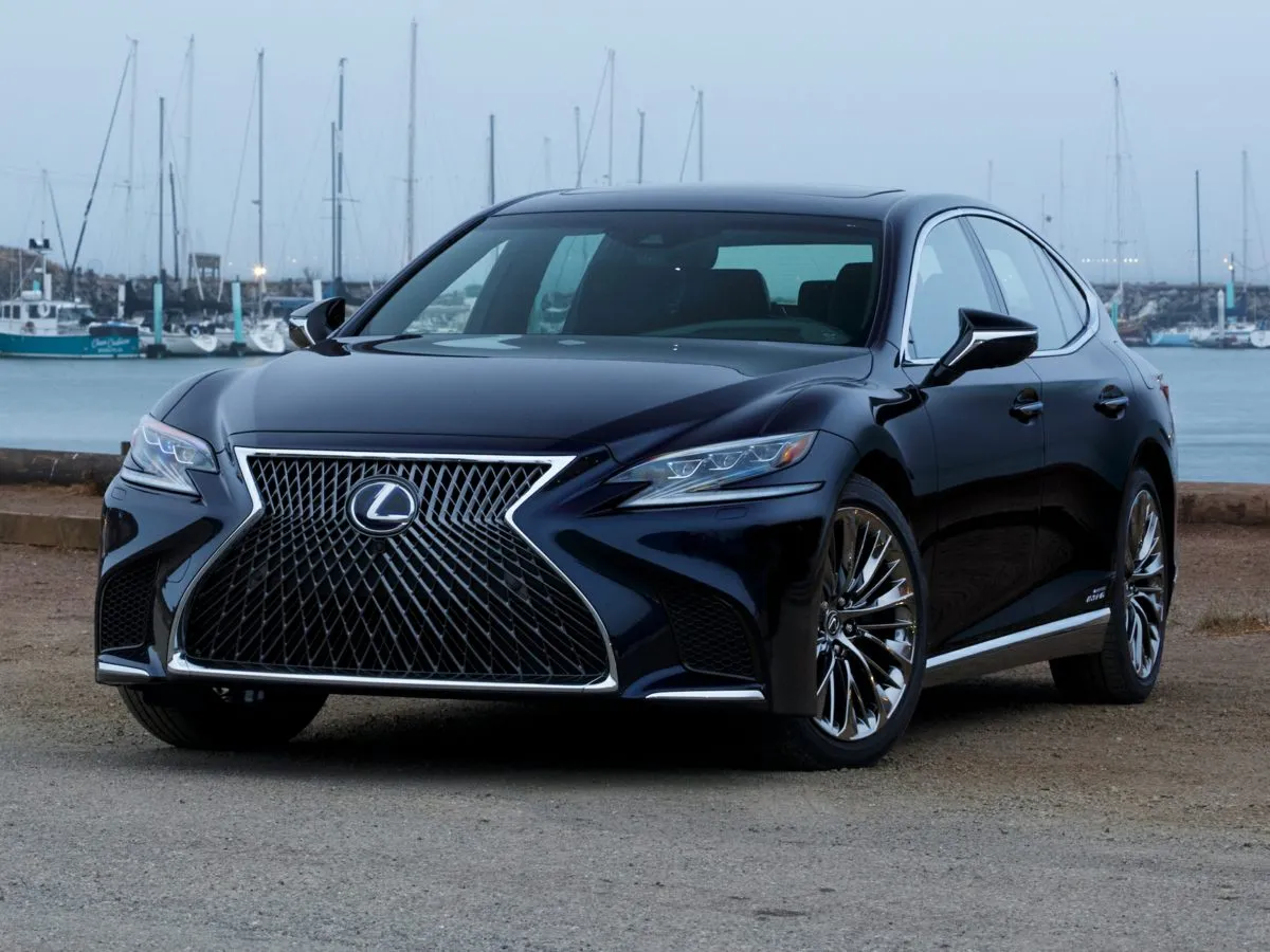 White 2019 Lexus LS 500 Base for sale in Lee's Summit, MO