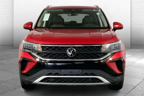 Photos of 2023 Volkswagen Taos 1.5T SE for sale in Lee's Summit, MO at Cable Dahmer Kia of Lee's Summit