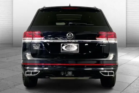 Another view of 2023 Volkswagen Atlas 3.6L V6 SEL Premium R-Line for sale in Lee's Summit, MO at Cable Dahmer Kia of Lee's Summit