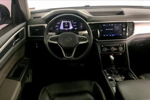 More photos of 2023 Volkswagen Atlas 3.6L V6 SEL Premium R-Line at Cable Dahmer Kia of Lee's Summit, MO