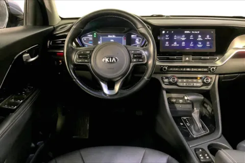 More photos of 2020 Kia Niro EX Premium at Cable Dahmer Kia of Lee's Summit, MO