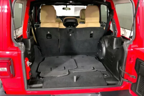 More photos of 2018 Jeep Wrangler Unlimited Sahara at Cable Dahmer Kia of Lee's Summit, MO