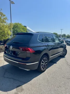 More photos of 2021 Volkswagen Tiguan 2.0T SEL at Cable Dahmer Kia of Lee's Summit, MO