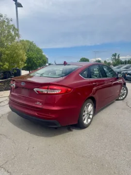 More photos of 2019 Ford Fusion Hybrid SE at Cable Dahmer Kia of Lee's Summit, MO