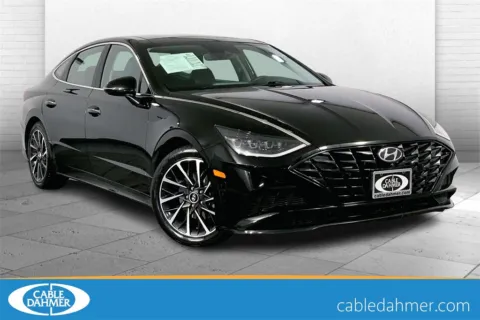 Black 2023 Hyundai Sonata Limited for sale in Lee's Summit, MO