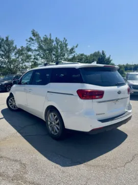 Another view of 2021 Kia Sedona EX for sale in Lee's Summit, MO at Cable Dahmer Kia of Lee's Summit