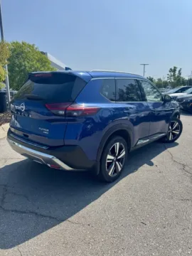More photos of 2021 Nissan Rogue Platinum at Cable Dahmer Kia of Lee's Summit, MO
