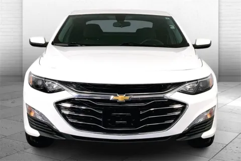 Photos of 2022 Chevrolet Malibu LT for sale in Lee's Summit, MO at Cable Dahmer Kia of Lee's Summit