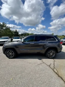 Photos of 2017 Jeep Grand Cherokee Limited for sale in Lee's Summit, MO at Cable Dahmer Kia of Lee's Summit