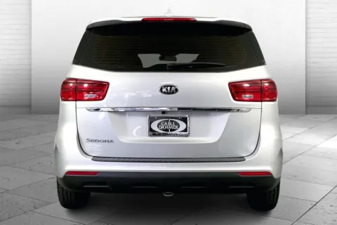 Another view of 2020 Kia Sedona L for sale in Lee's Summit, MO at Cable Dahmer Kia of Lee's Summit