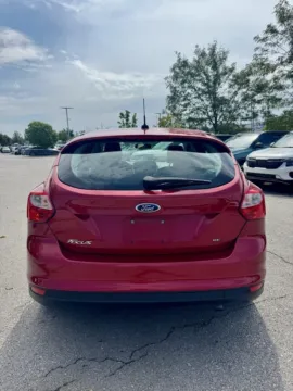More photos of 2012 Ford Focus SE at Cable Dahmer Kia of Lee's Summit, MO